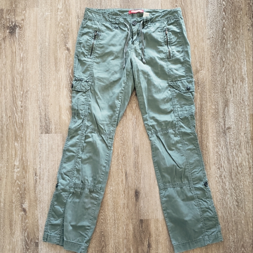 UNIONBAY khaki green Cargo Pants Size 9 convertible to capri, stud detail Y2K